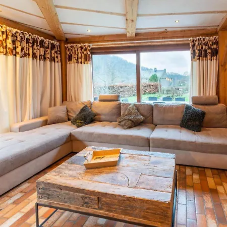 Holiday home Capacious In With Garden